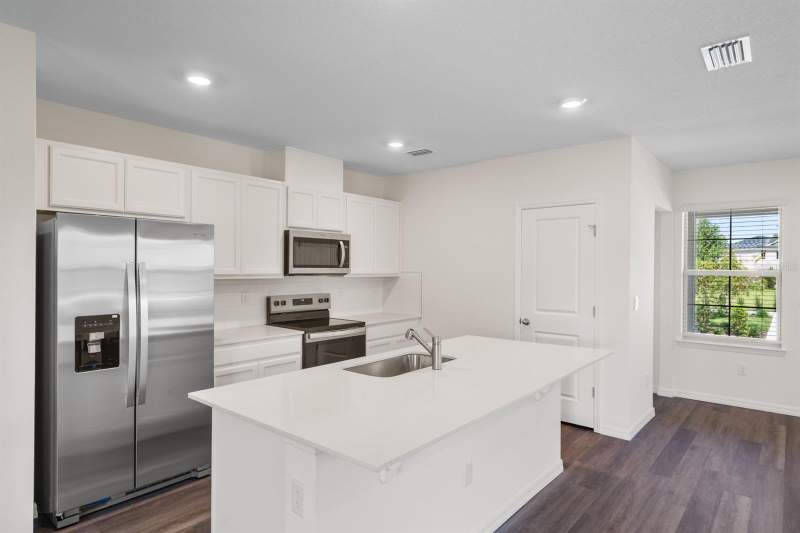 3 bedroom Townhouse at 12086 Shine View Lane, Waterleigh, Winter Garden — photo 4