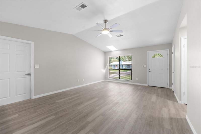 2 bedroom Single Family Residence at 2329 NW 54th Place, Northwood Pines Unit 5 Rep, Gainesville — photo 5