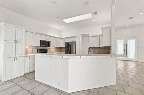349 Dolphin Shores Circle, Nokomis FL - photo 9 of 45