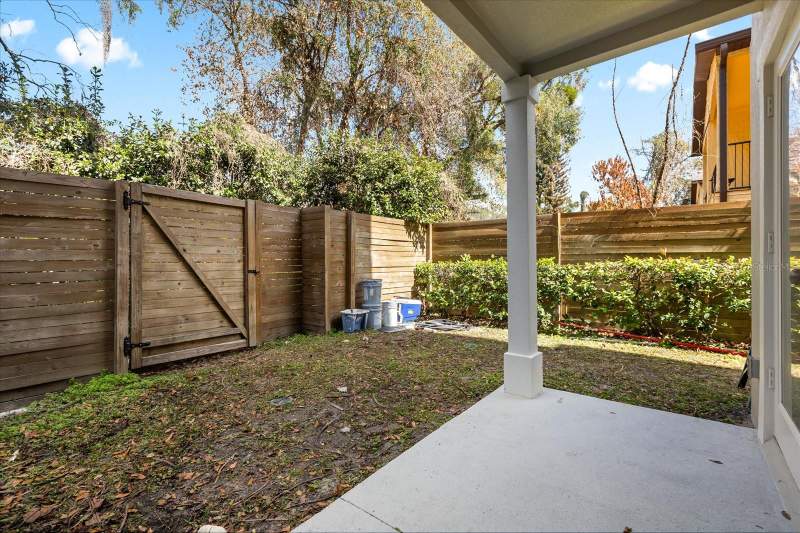3 bedroom Townhouse at 2419 Kilgore Street, Delaney Twnhms, Orlando — photo 2