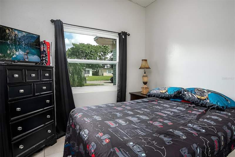 4 bedroom Single Family Residence at 7008 Tripoli Way, Azalea Park Sec 32, Orlando — photo 4