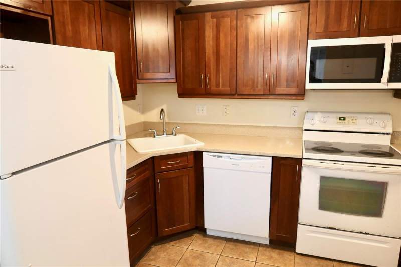 3 bedroom Single Family Residence at 2704 NW 1st Avenue, Hibiscus Park, Gainesville — photo 3