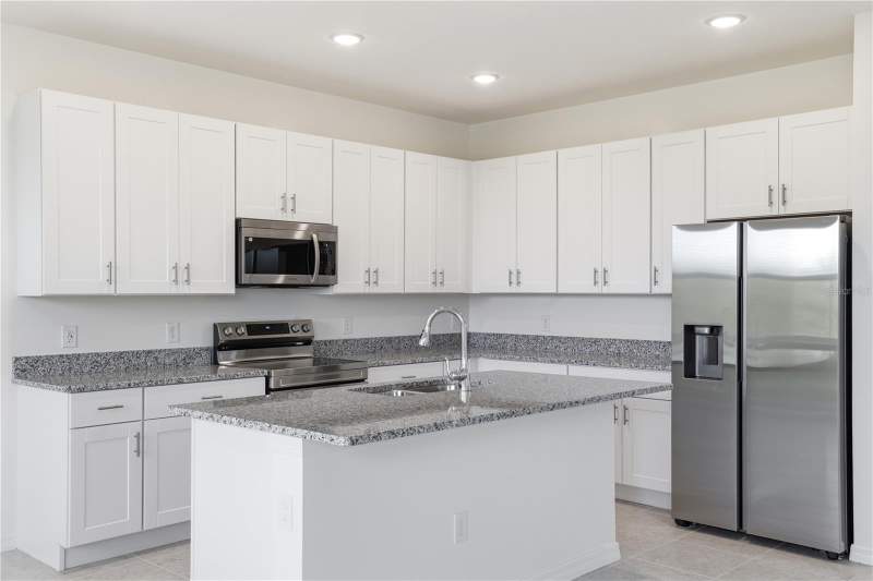 4 bedroom Single Family Residence at 218 Tarpon Bay Boulevard, Tarpon Bay, Haines City — photo 2