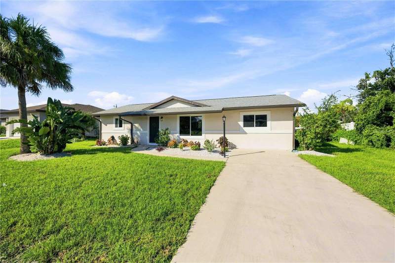 3 bedroom Single Family Residence at 7321 Bolten Lane, Port Charlotte Sec 065, Port Charlotte — photo 3