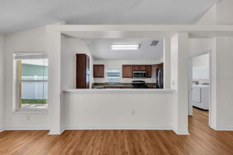 17610 Esprit Drive, Tampa FL - photo 11 of 48