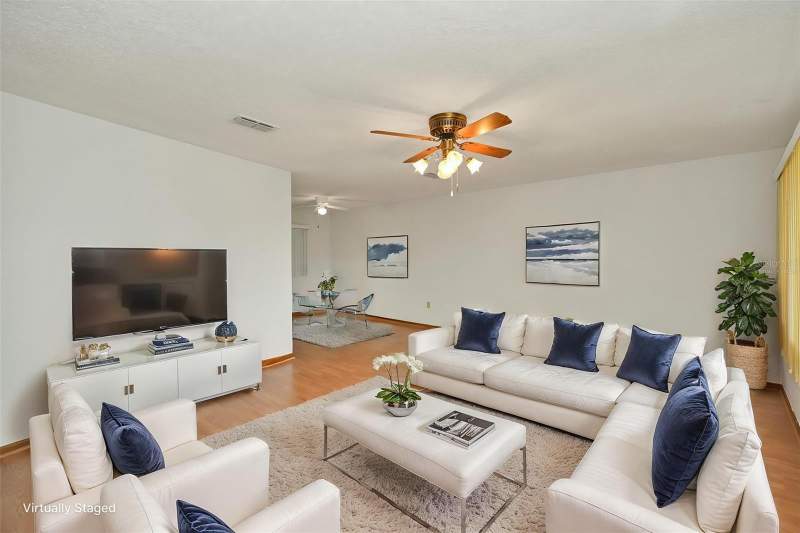 2 bedroom Single Family Residence at 9881 SW 101st Place, Pine Run Estate, Ocala — photo 2