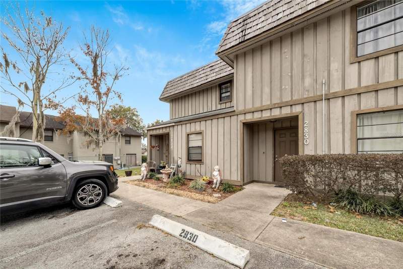10 bedroom Townhouse at 2826 NE 7th Street, Three Kings, Ocala — photo 4
