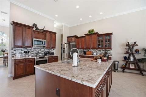 9203 Lake Cypress Loop, Weeki Wachee FL - photo 21 of 79