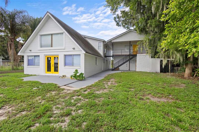 8 bedroom Single Family Residence at 1824 Lake Street, Mineral Spring Park, Oviedo — photo 4