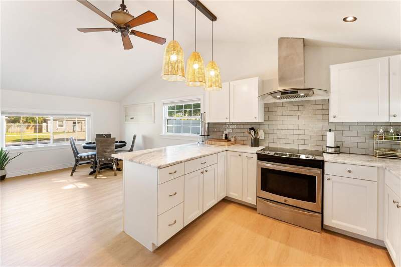 2 bedroom Single Family Residence at 214 39th Avenue, Snell Shores, St Petersburg — photo 4