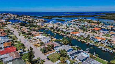 3931 Headsail Drive, New Port Richey FL - photo 13 of 99