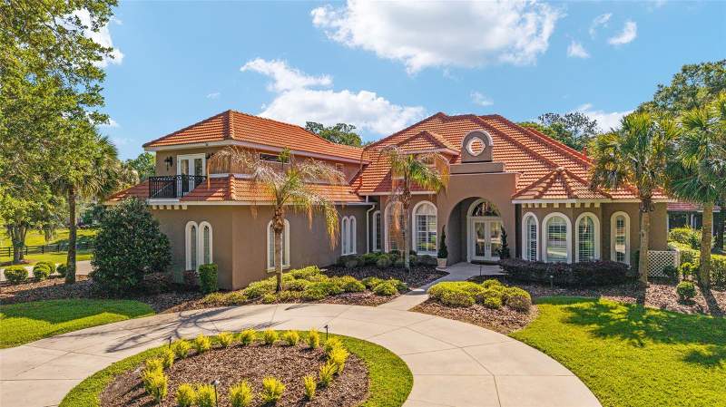 6 bedroom Single Family Residence at 2380 SE 73rd Loop, Country Club Farms A Hamlet, Ocala — photo 4