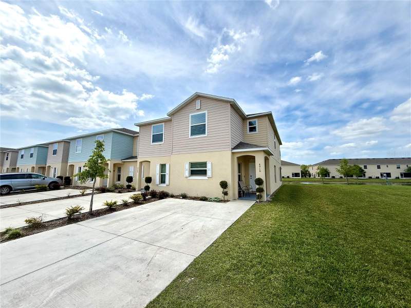 3 bedroom Townhouse at 4910 Coral Castle Drive, Fiesta Key Ph 2, Kissimmee — photo 4