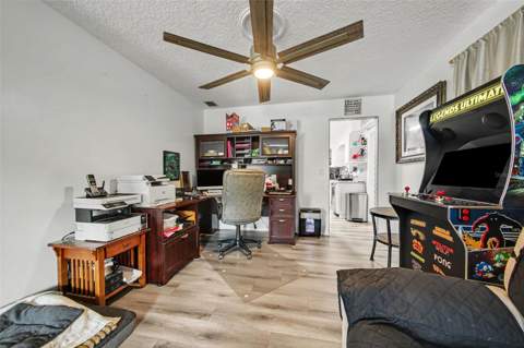394 Barberry Lane, Altamonte Springs FL - photo 7 of 30