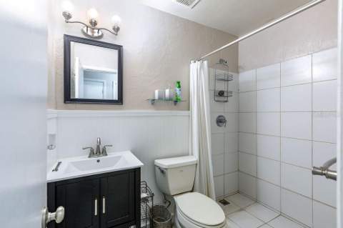 1407 NW 21st Avenue, Gainesville FL - photo 11 of 29