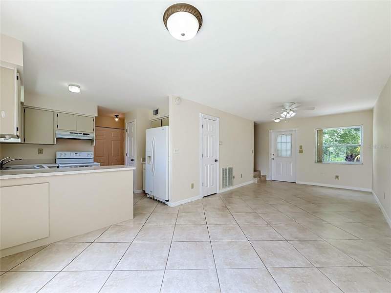 3 bedroom Townhouse at 1718 Adams Circle, Adams Landing, Largo — photo 3