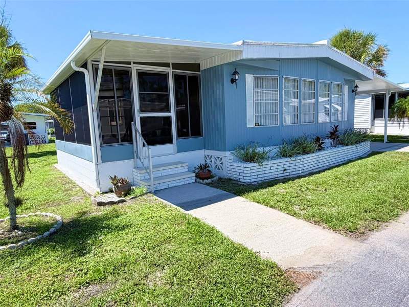 2 bedroom Mobile Home at 2236 Gondola Drive, Venetian Estates, Sarasota — photo 2