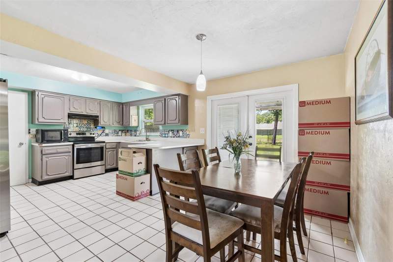 3 bedroom Single Family Residence at 5934 NW 30th Terrace, Northwood Pines, Gainesville — photo 5