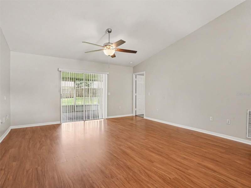 3 bedroom Single Family Residence at 8520 Cherry Hill Drive, Cherry Hill, Lakeland — photo 3