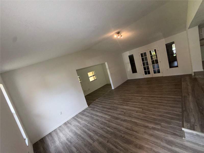 5 bedroom Manufactured Home at 17440 SE 37th Lane, Lake Bryant Shores, Ocklawaha — photo 5