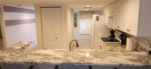 9600 Fiddlers Green Circle #110, Rotonda West FL - photo 10 of 27