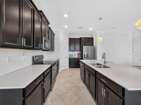 8813 Beth Page Lane, Davenport FL - photo 13 of 53