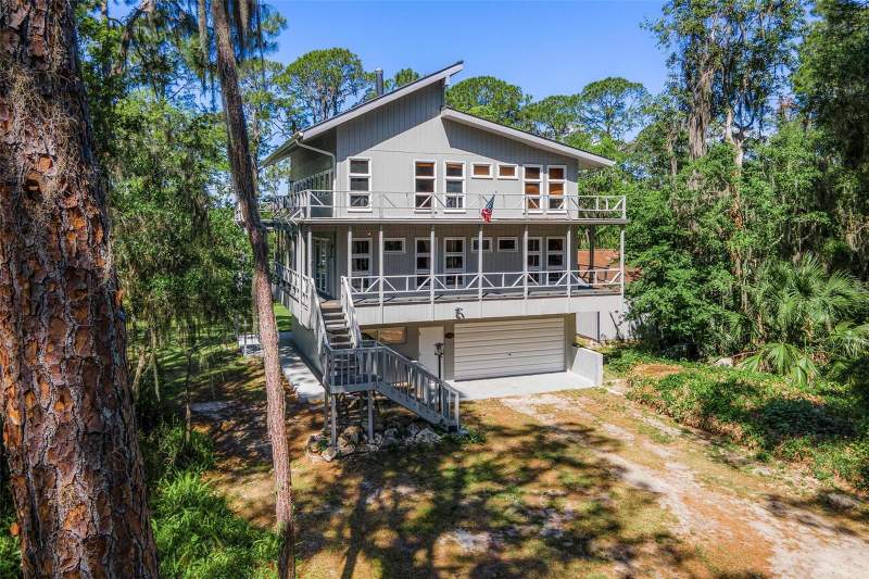 7373 CIRCLE DRIVE home for sale in Big Pine Island