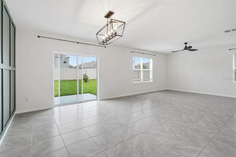 5674 Banbury Ridge Run, Wesley Chapel FL - photo 16 of 44