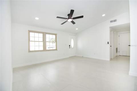 9409 Lonsdale Court, Tampa FL - photo 21 of 30