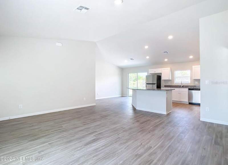 4 bedroom Single Family Residence at 315 Marion Oaks Crse Road, Marion Oaks, Ocala — photo 5