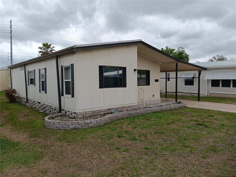 2 bedroom Manufactured Home at 37536 AMIGO DRIVE, SPANISH TRAILS WEST RESIDENTIAL COOPERATIVE, ZEPHYRHILLS — photo 2