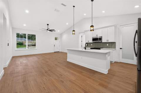 381 Carriage Lane, Lady Lake FL - photo 10 of 59