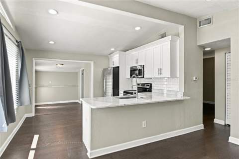 7301 51st Avenue, St Petersburg FL - photo 12 of 44