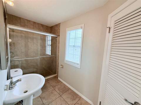 4728 Beach Drive #B, St Petersburg FL - photo 12 of 41