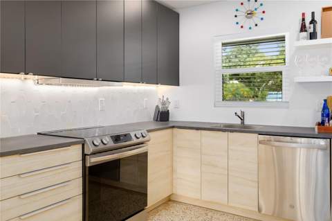 3402 S School Avenue, Sarasota FL - photo 17 of 48
