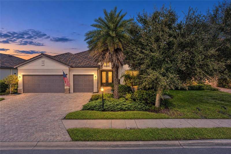 4 bedroom Single Family Residence at 17009 Polo Trail, Polo Run Ph I-A & I-B, Bradenton — photo 2