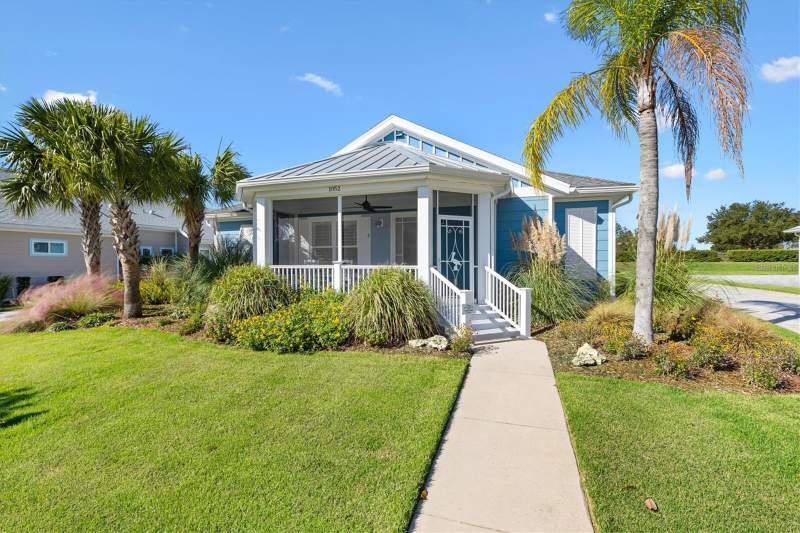 1052 SUGAR LOAF KEY LOOP home for sale in Green Key Village