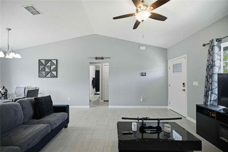 3 bedroom Single Family Residence at 17725 SW 31st Avenue, Marion Oaks Un 6, Ocala — photo 4