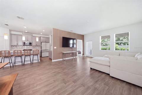 11006 Robert Frost Drive, Winter Garden FL - photo 10 of 44