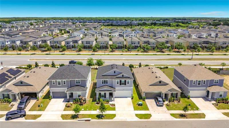 4 bedroom Single Family Residence at 795 Overpool Avenue, Bellaviva Ph 1, Davenport — photo 5