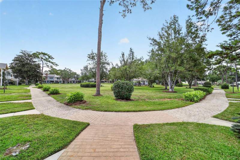 2 bedroom Townhouse at 8830 SW 98th Place #F, On Top Of The World, Ocala — photo 4