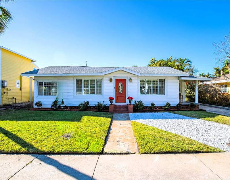 3 bedroom Single Family Residence at 944 Bruce Avenue, Mandalay Sub, Clearwater — photo 2