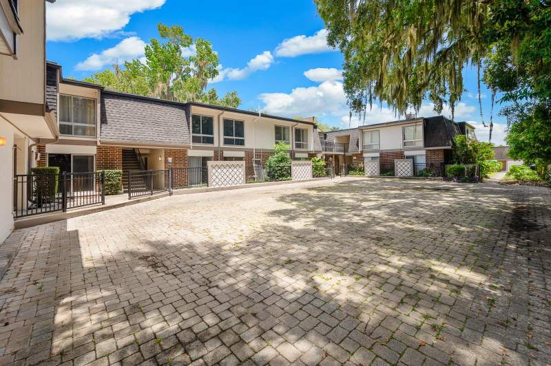 1700 SW 16TH COURT #L26 home for sale in Summit House Condos for Sale: 6 Units, Median $133K