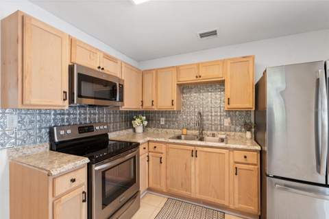 3918 W Fig Street, Tampa FL - photo 10 of 36