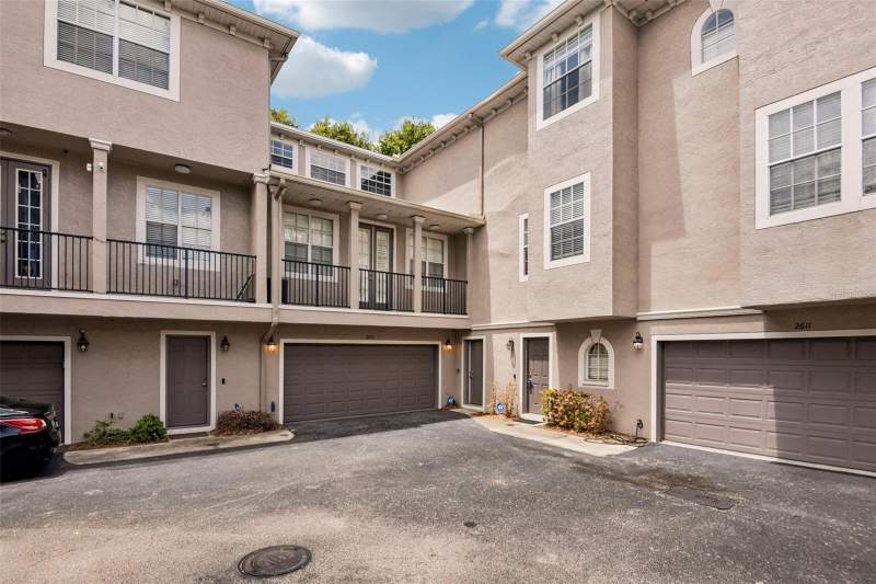 Audubon Villas TownhomesHomes for Sale in Tampa, FL