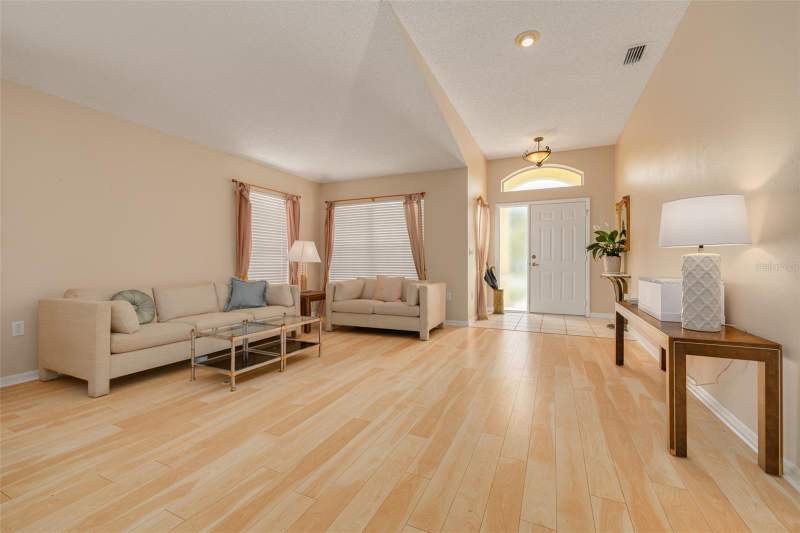 3 bedroom Single Family Residence at 7843 Craighurst Loop, Wyndtree Village 11 12, New Port Richey — photo 4