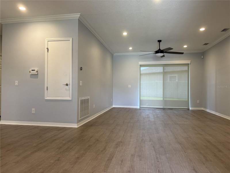 4 bedroom Single Family Residence at 2118 Edgewater Circle, Edgewater Manor, Winter Haven — photo 2
