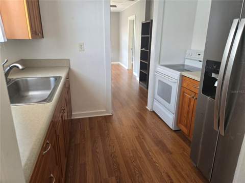 146 NE Madison Circle, St Petersburg FL - photo 13 of 25