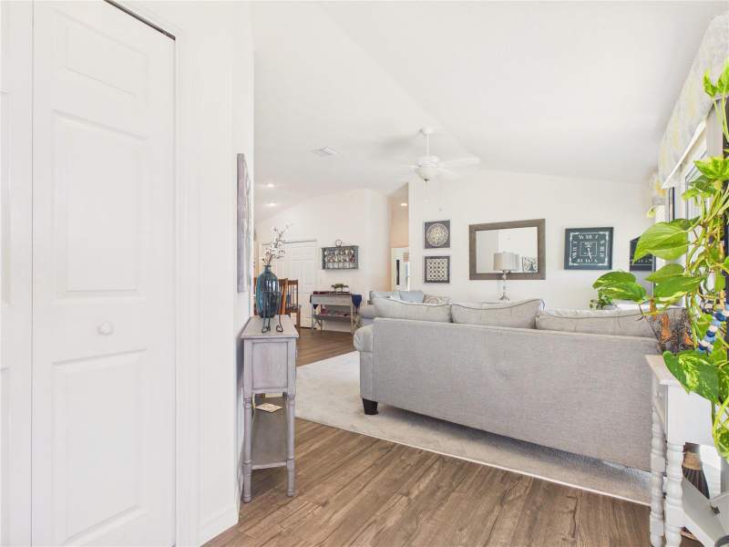 2 bedroom Villa at 2369 Hill Street, Village/Fenney Magnolia Villas, The Villages — photo 4