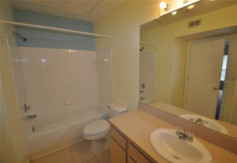 2 bedroom Condominium at 738 Crest Pines Drive #734, Crest/Waterford Lakes, Orlando — photo 5